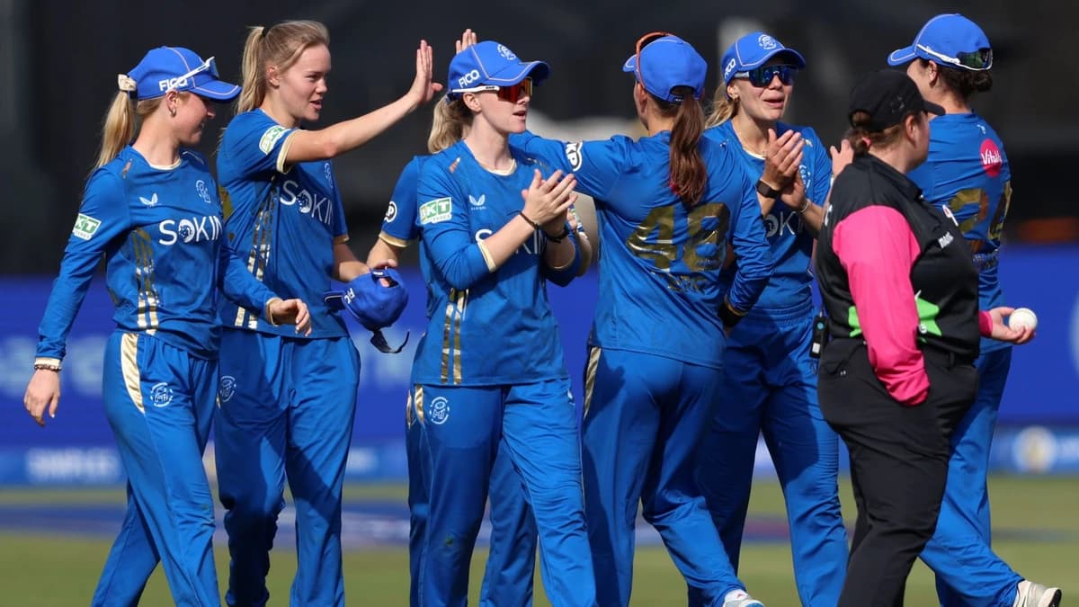 The Hundred: MI London women break their duck with victory over London Spirit thanks to Melie Kerr's