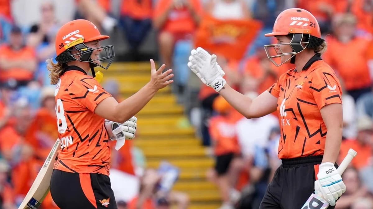The Hundred: Sunrisers Leeds dominate Welsh Fire at Headingley to remain in eliminator contention