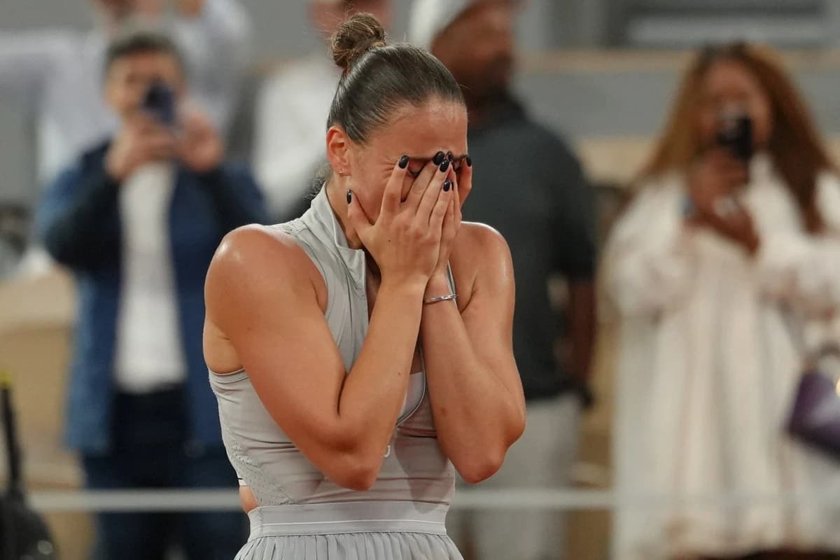 The Russia-Ukraine war looms over the French Open โ and tennis has no answers