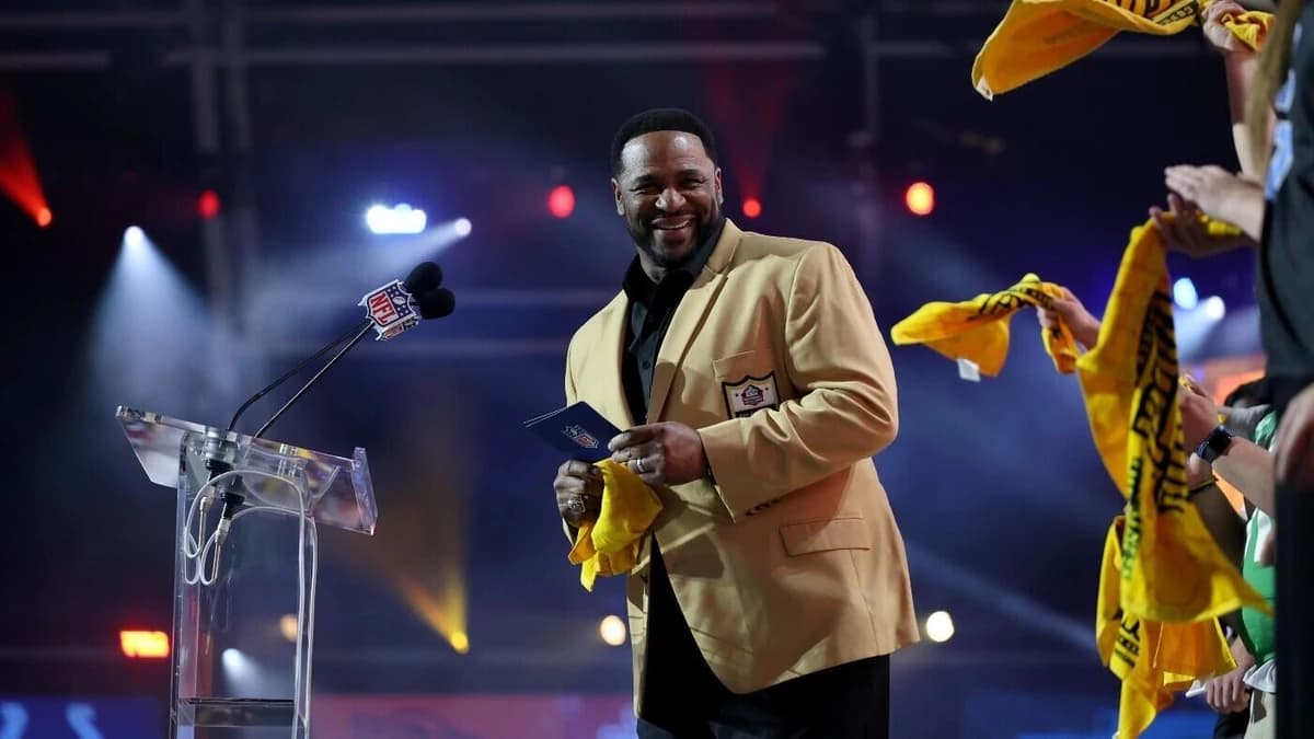 'They were not going to tank': Jerome Bettis supports Steelers' decision to re-sign Aaron Rodgers