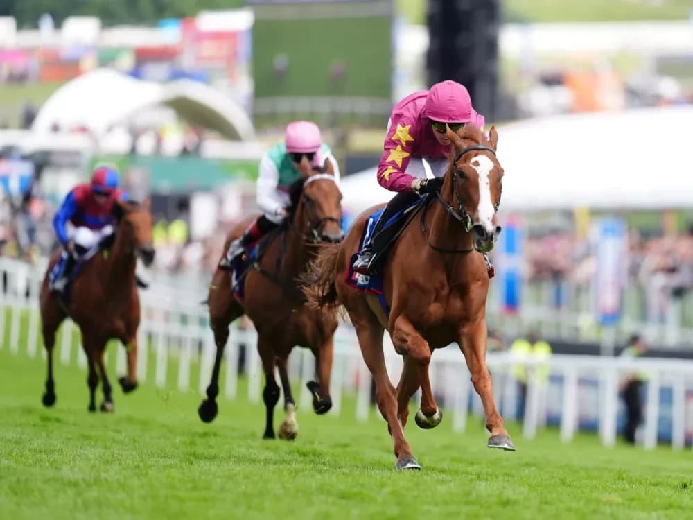 Thundering On powers clear for brilliant Oaks victory