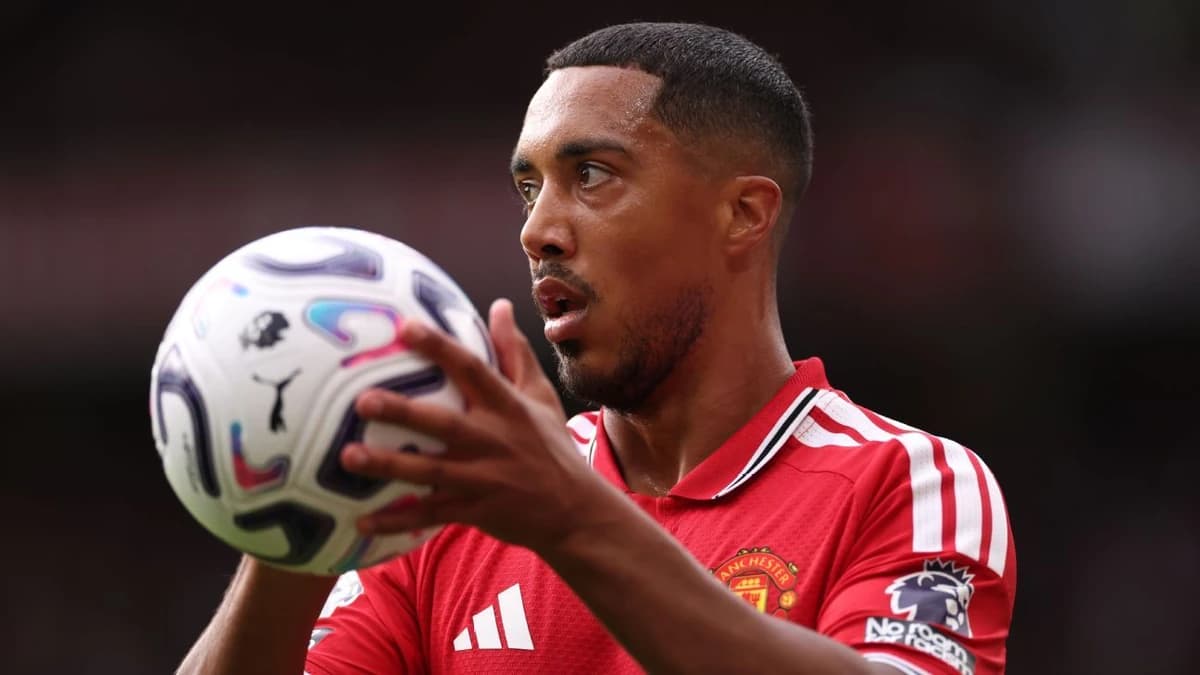 Tielemans backs Carrick to stay in Utd job