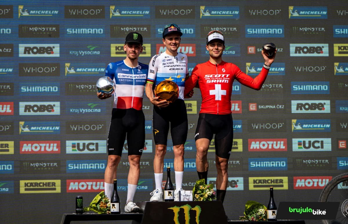 Tom Pidcock wins the XCO World Cup in Nové Město and matches Nino Schurter's record of victories