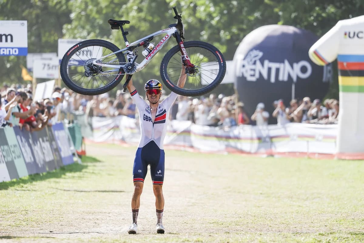 Tom Pidcock wins XCO Mountain Bike World Championships ahead of Charlie Aldridge in British one-two