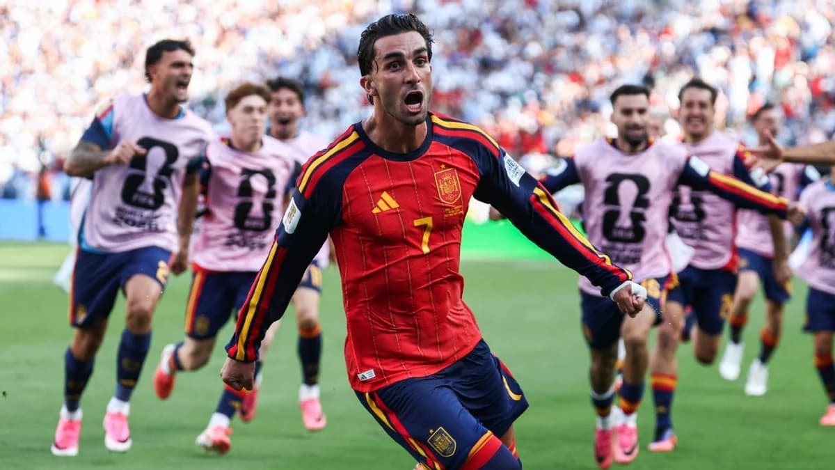 Torres fires Spain past Argentina for 2nd WC title...