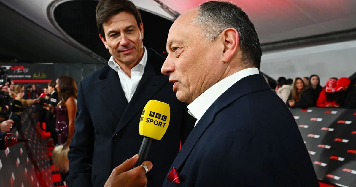 Toto Wolff crede că Ferrari blufează! Șeful Mercedes, reacție tranșantă la afirmațiile lui Vasseur