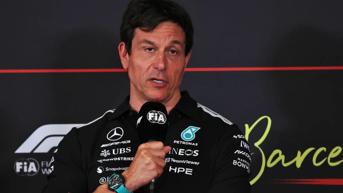 Toto Wolff puts Mercedes on alert with Lewis Hamilton F1 title contender prediction