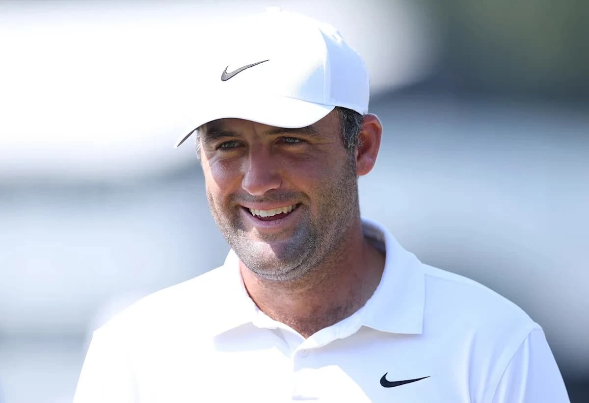 Tour Championship leaderboard, Round 1 tee times, PGA Tour updates