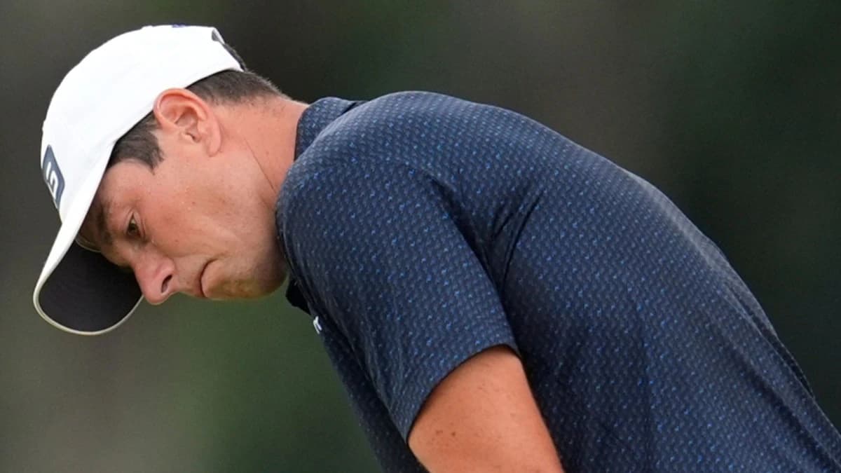 Tour Championship: Viktor Hovland leads heading into final day as Scottie Scheffler and Rory McIlroy