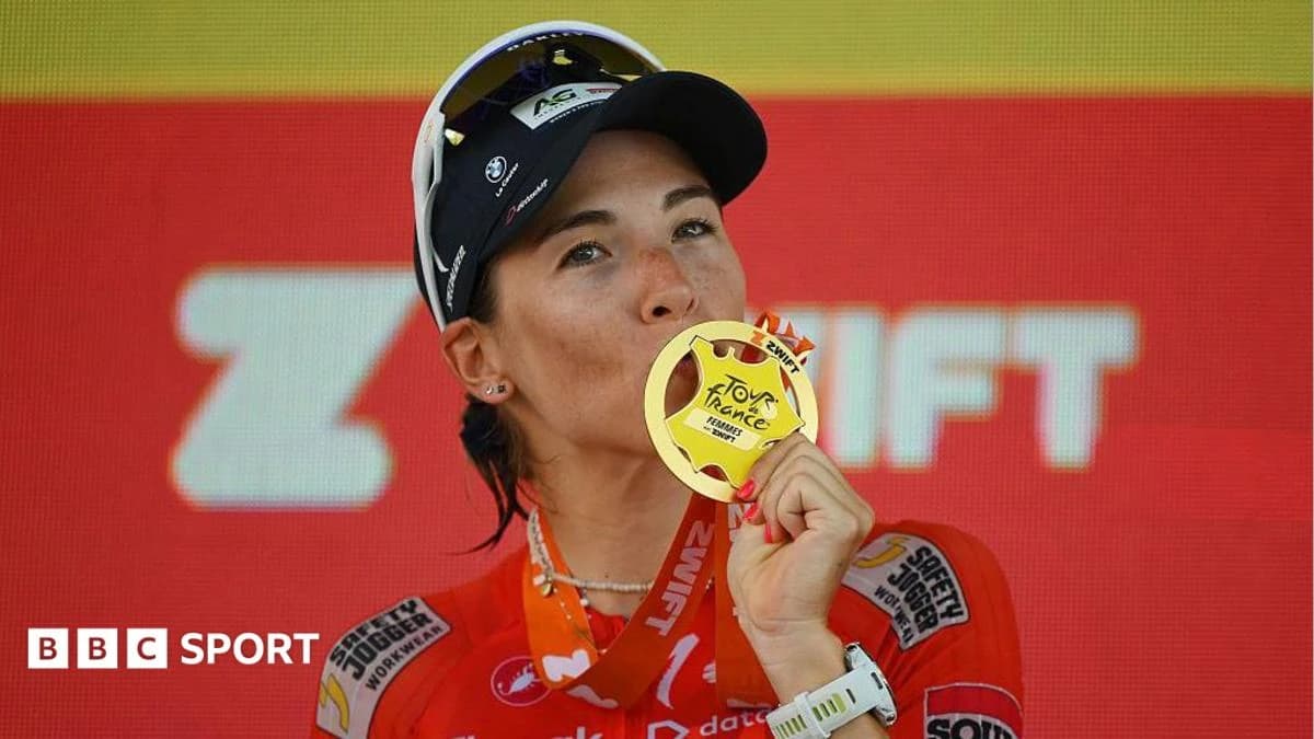 Tour de France Femmes: Kimberley Le Court wins stage six as Marlen Reusser retains yellow jersey
