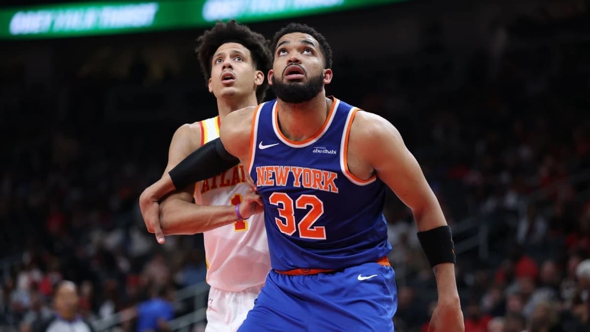 Towns' triple-double helps Knicks even series