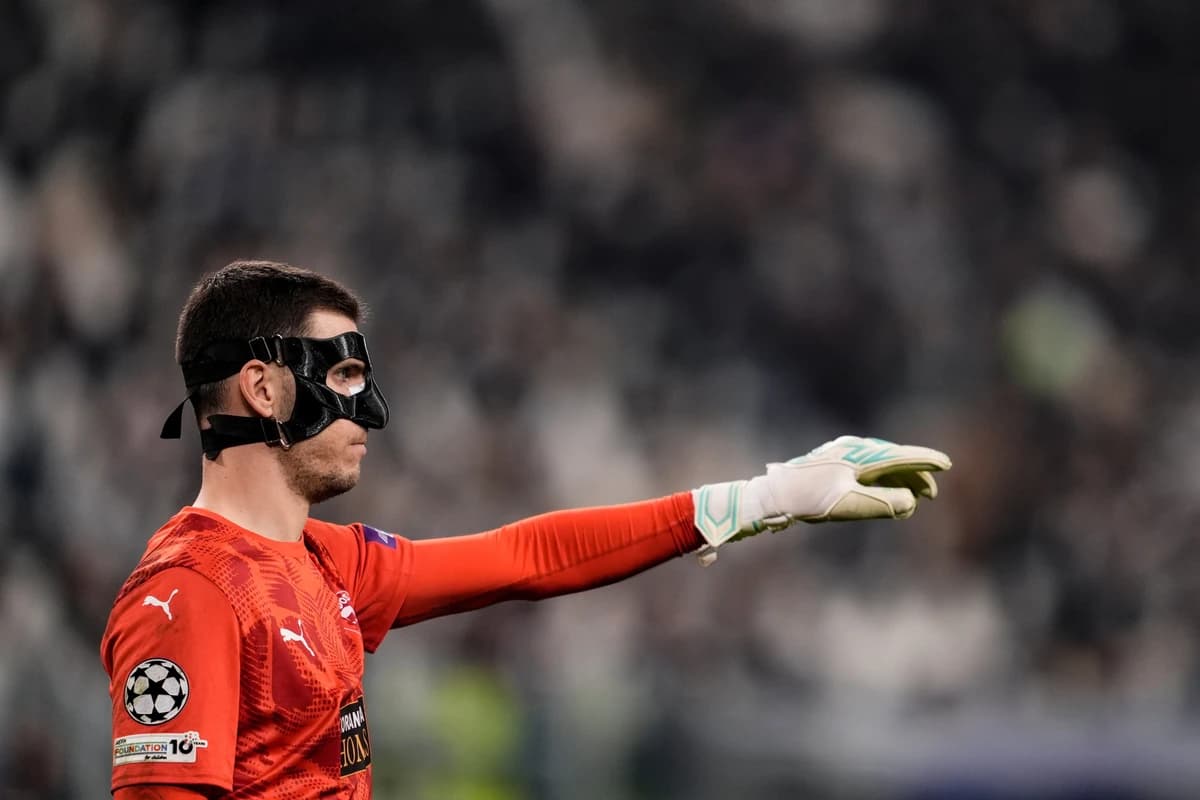Transfer spectaculos la ”U” Cluj: portar de Champions League!