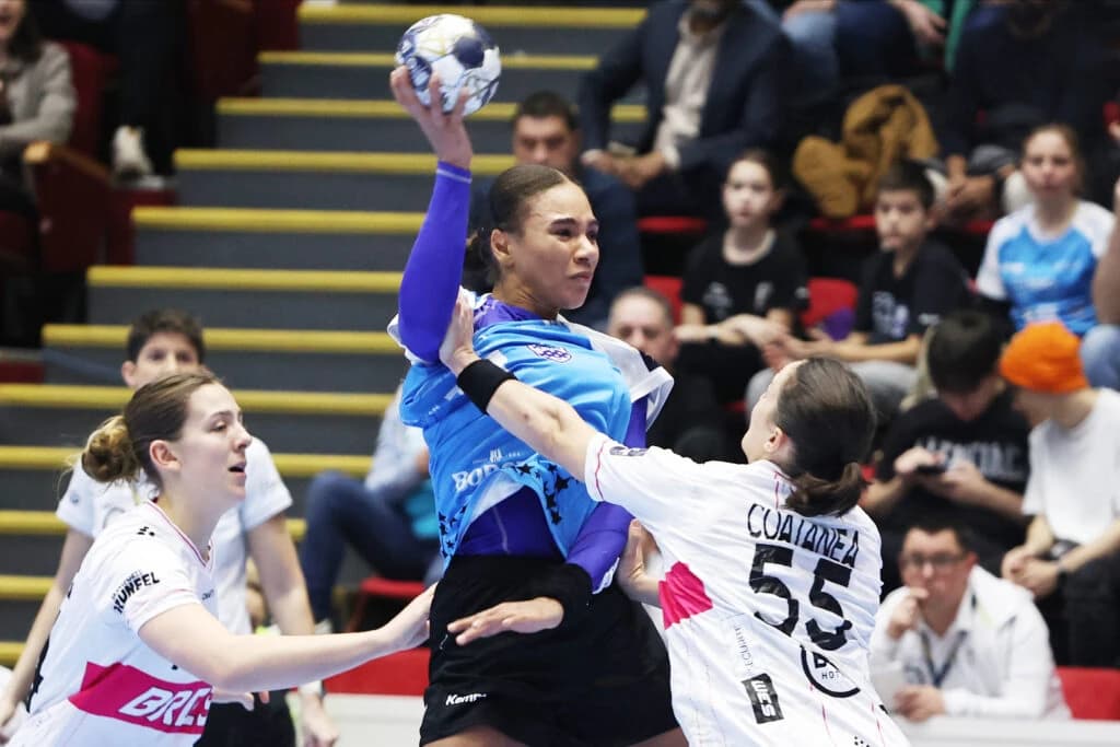Trei handbaliste de la CSM București, în echipa ideală a manșei retur din sferturile Ligii Campionil