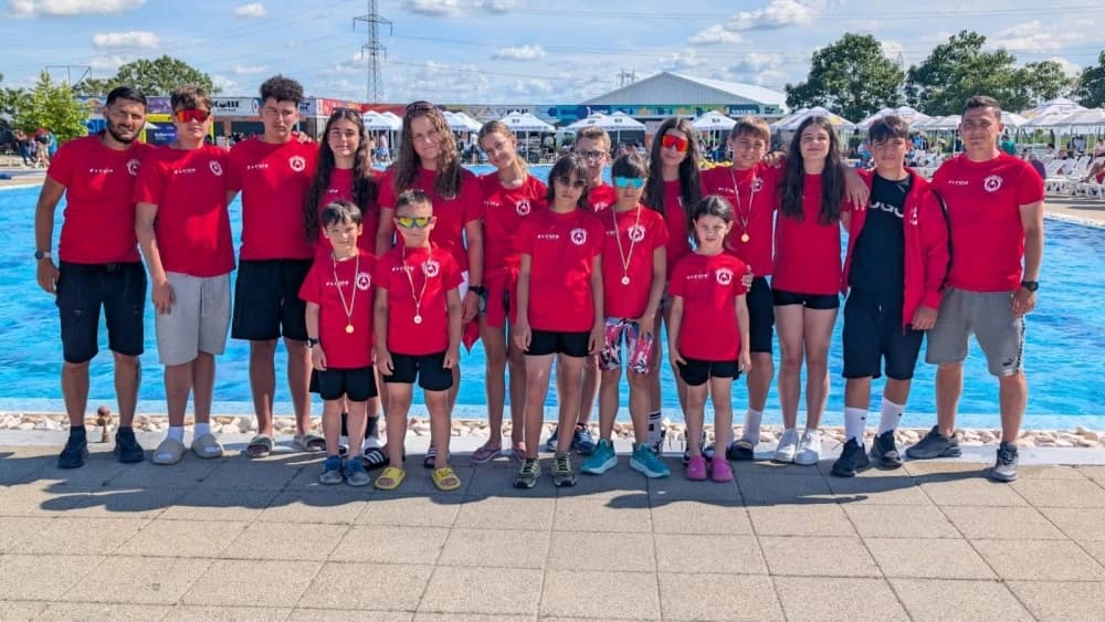 Triatloniştii de la Aqua Vita Delta Tulcea, aur şi bronz la Campionatul Naţional de Triatlon în Bazi