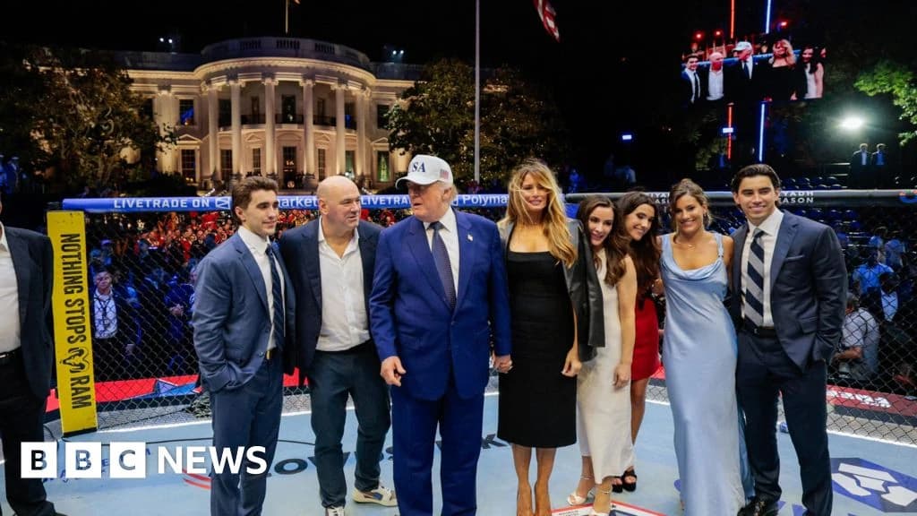 Trump and thousands of others watch UFC fight on White House lawn