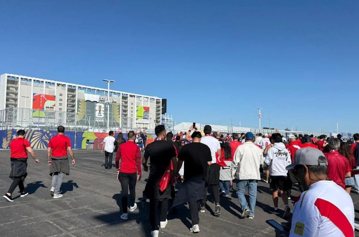 Turcia - Paraguay, duel decisiv pentru calificare » Reporterii GSP transmit de pe stadionul din San