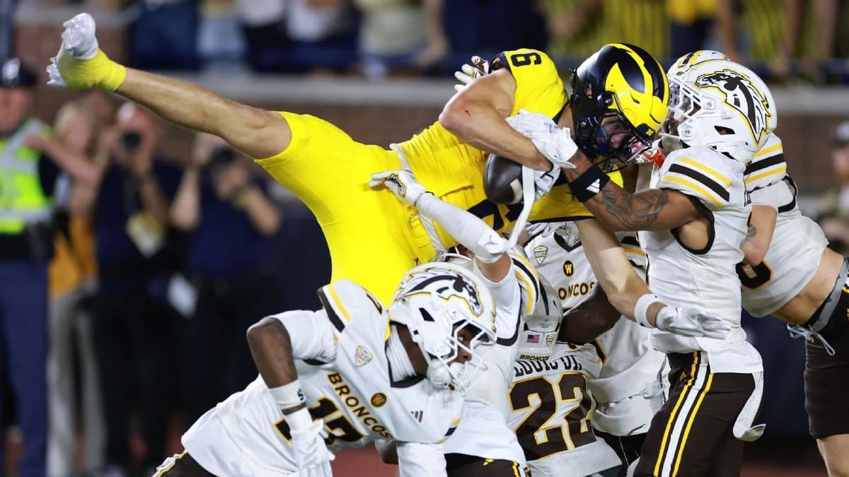 U-M gets extra second, stuns WMU on Hail Mary