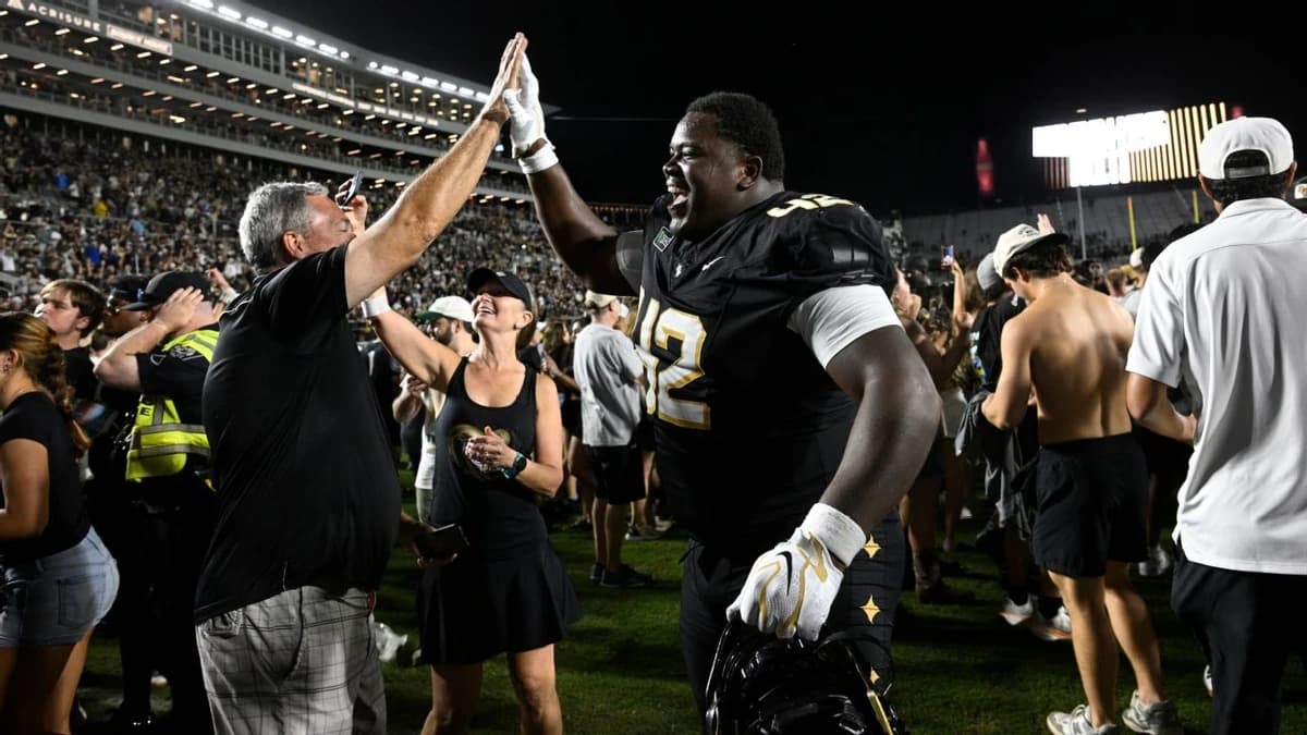 UCF fined for fans' chants at BYU; Big 12 sets policy with in-game penalties