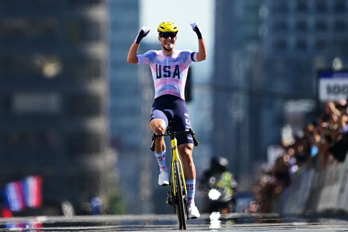 UCI Road World Championships: Ashlin Barry powers to under-23 men's title with 30-kilometre solo att