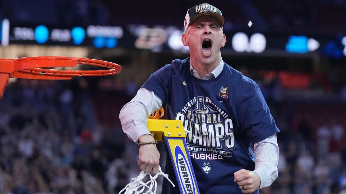 UConn's Hurley gets 2-year extension, now signed through 2032