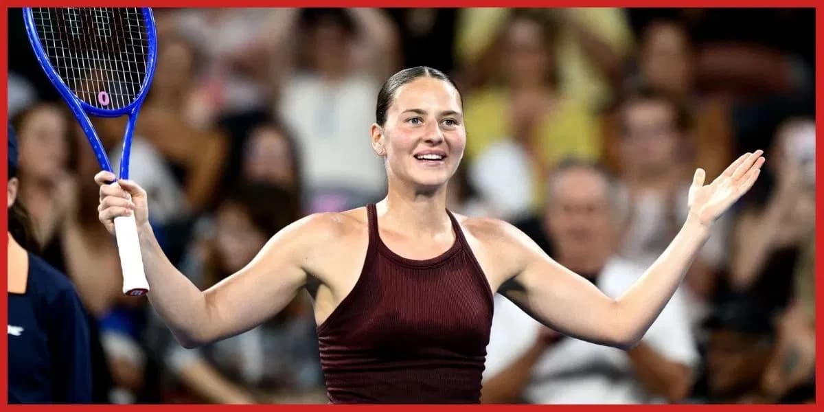 Ucraineanca Marta Kostyuk, apariție incendiară într-un costum de baie bleu. Jucătoarea a uitat de ră