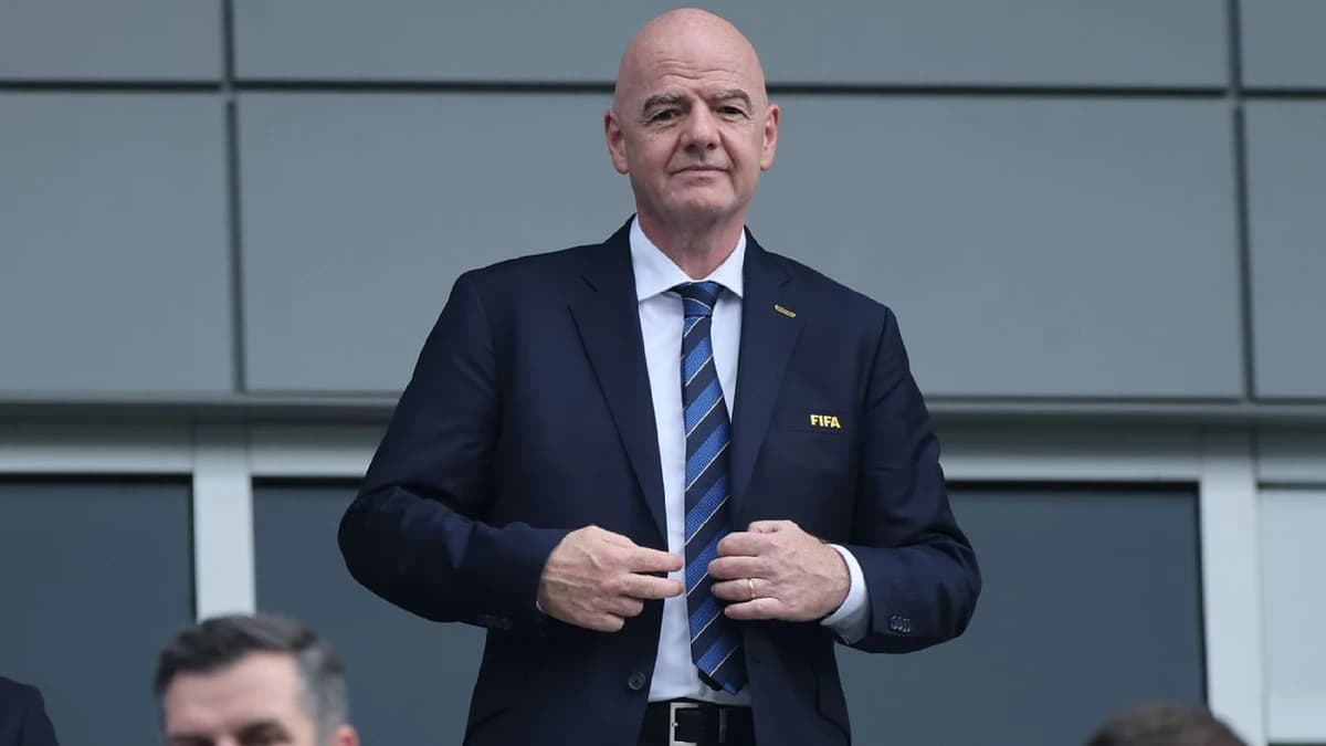 UEFA stands by WC boycott plan despite apology