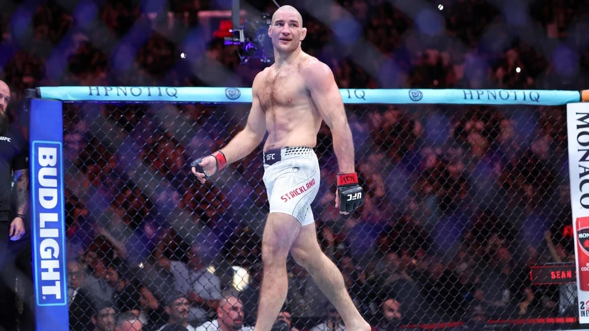 UFC 328 odds, lines, predictions, time: Khamzat Chimaev vs. Sean Strickland picks from elite MMA exp
