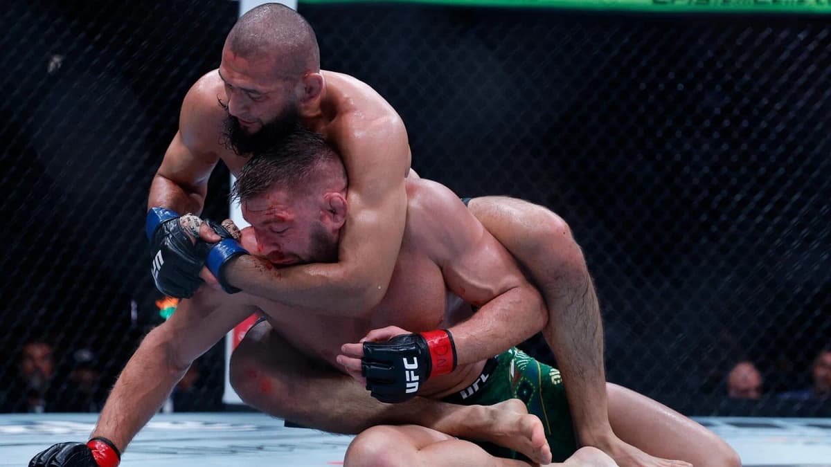 UFC 328 odds, props, card: Chimaev vs. Strickland picks, predictions from 10,000 computer simulation