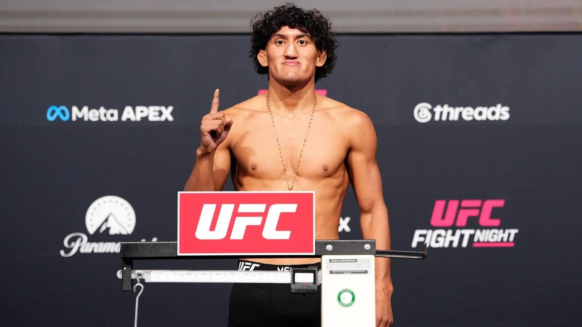 UFC Fight Night predictions -- Raul Rosas vs. Raoni Barcelos: Fight card, odds and expert picks for