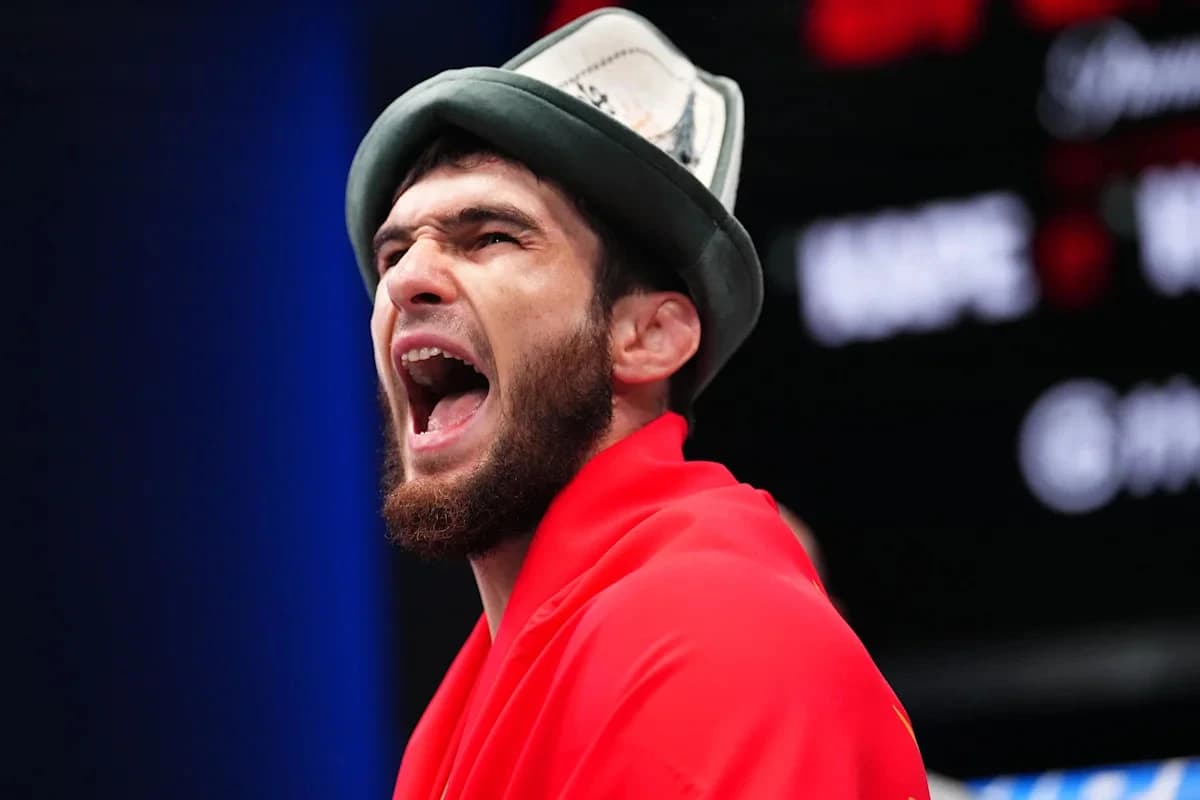 UFC Vegas 119 Bonuses! Magomedov Banks $100K For Rare Twister Finish