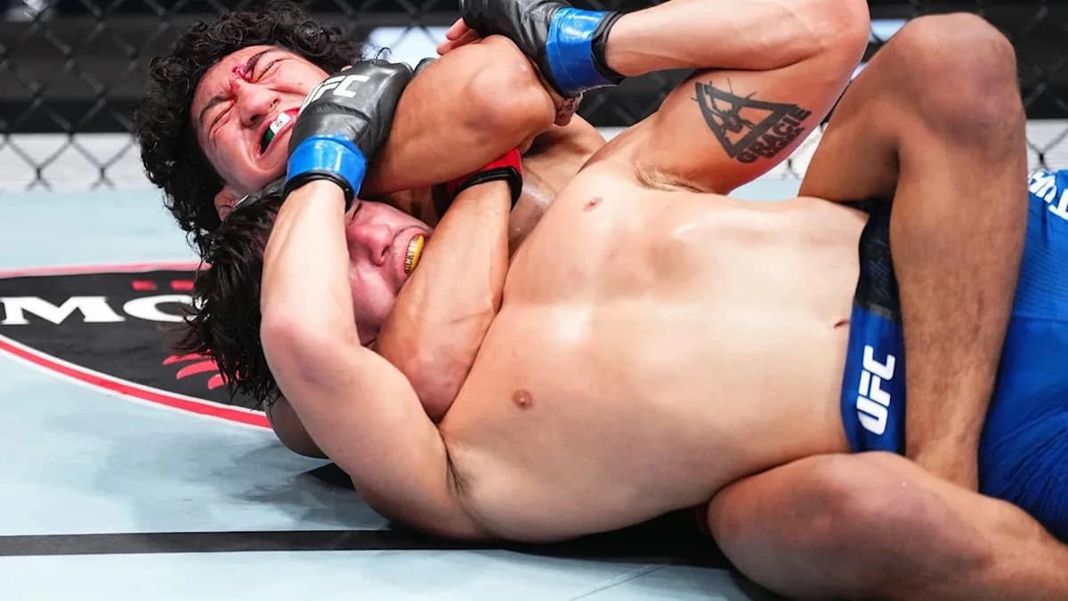 UFC Vegas 121 full fight: Raul Rosas Jr. submits TUF 29 champion