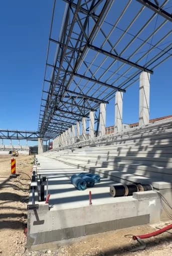 Un nou stadion din România este "în picioare"! Imagini cu arena aflată într-un oraș care "respiră" f