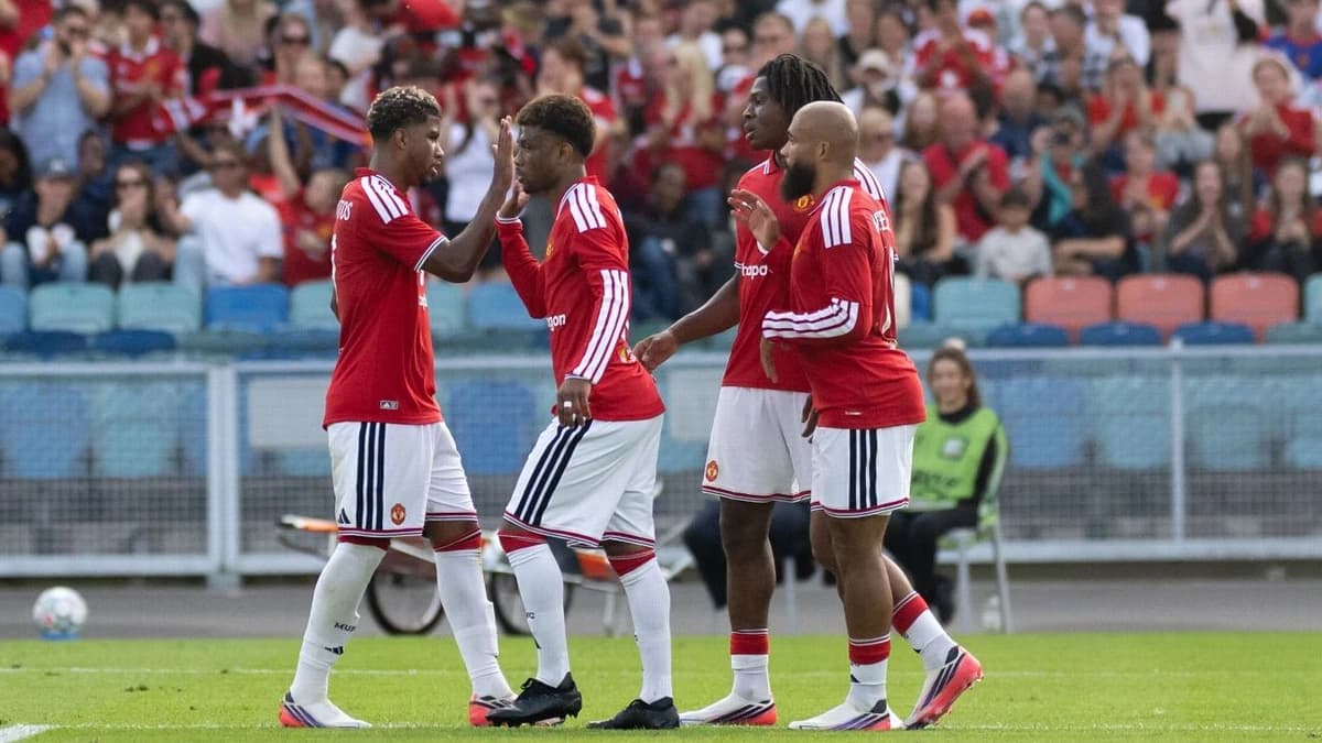 United hold PSG to draw as Mbeumo shines again