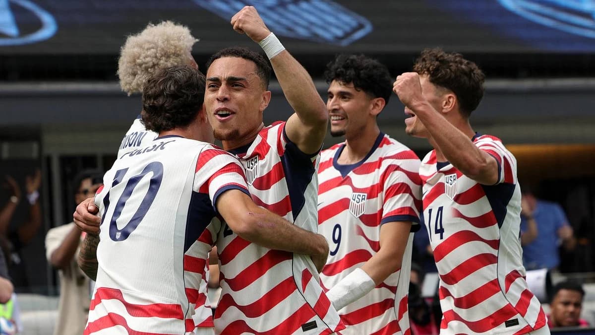 USMNT World Cup Star Playing for Record-Breaking Move to Bayern Munich—Report