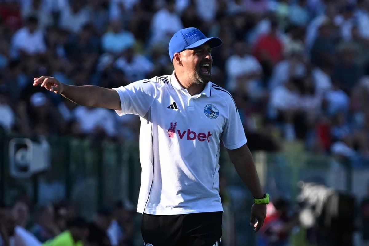 UTA Arad - Corvinul, ora 18:30, LIVE TEXT. Cele două echipe se întâlnesc în prima ligă după 44 de an