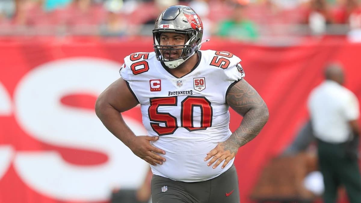 Vea requests trade from Bucs after stalled talks