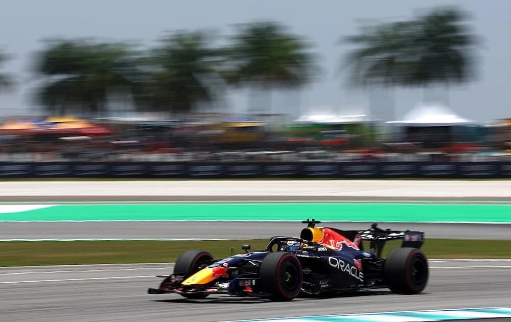 Verstappen leads Russell in Bahrain FP1 in Malaysia
