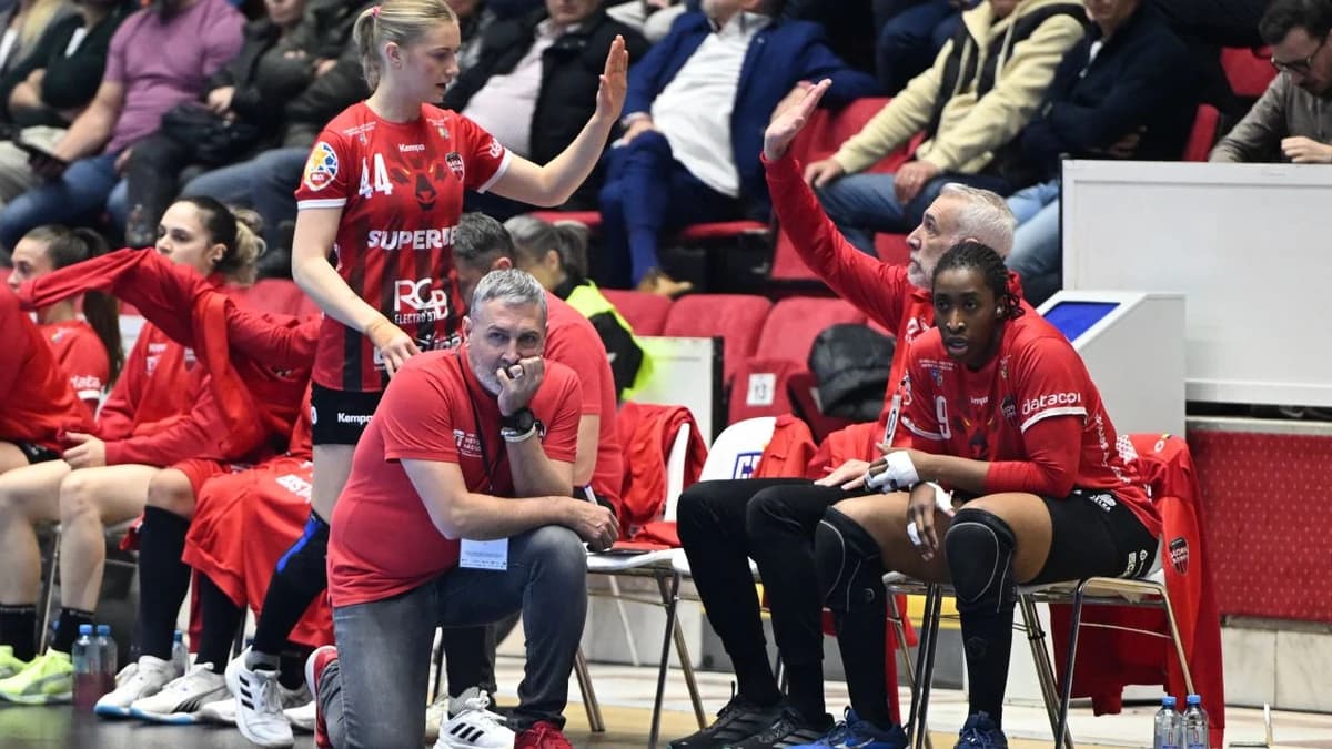 Victorie la scor pentru campioana Gloria Bistrița în Liga Națională de handbal feminin. Cum arată cl