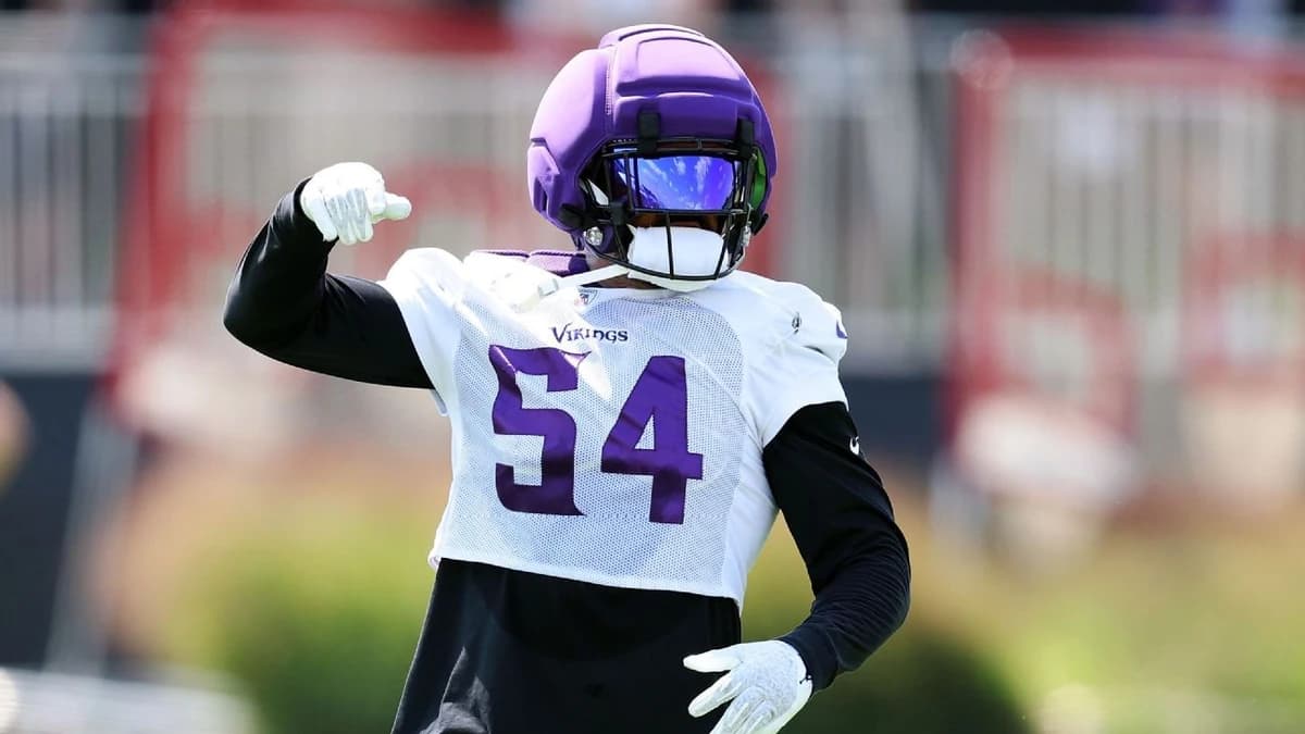 Vikings lose Adams for season due to knee injury