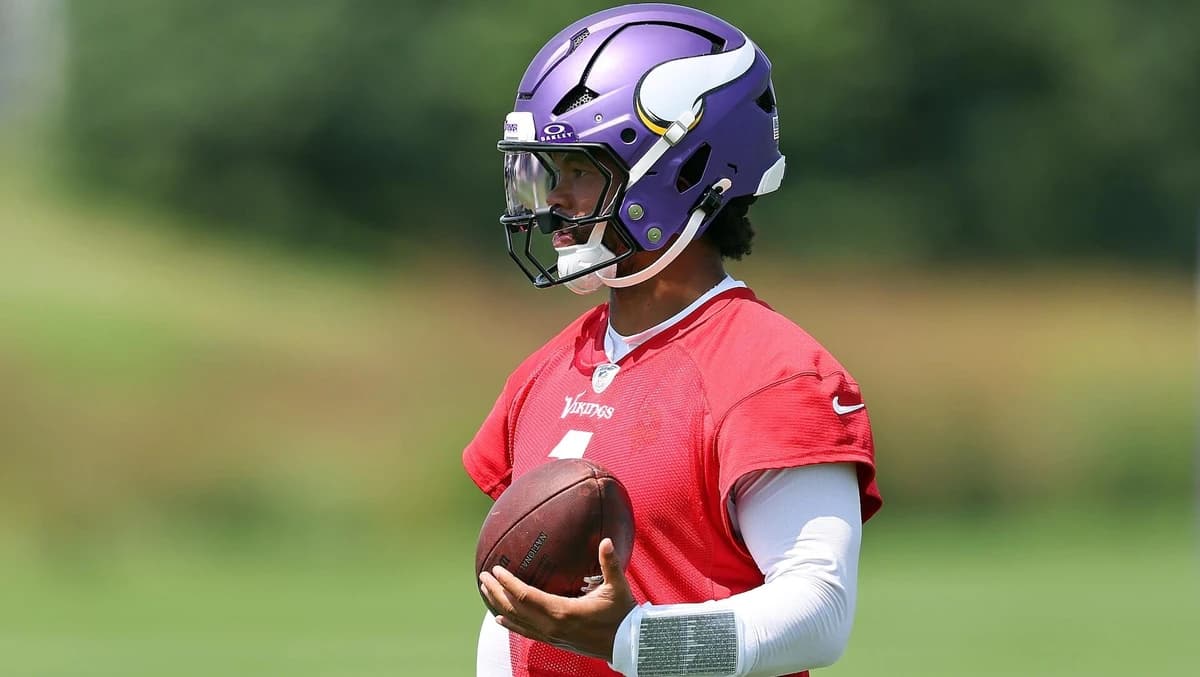 Vikings name Kyler Murray starting QB over J.J. McCarthy, per report