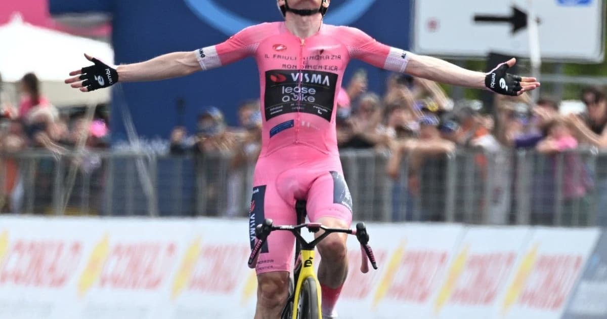 Vingegaard are aripi! Danezul cucerește Giro d’Italia cu 5 etape câștigate și peste 5 minute avans