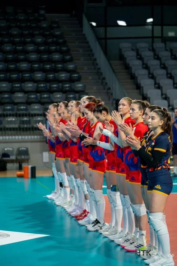 Volei feminin: Tricolorele înving Slovacia în amical înaintea debutului în European League
