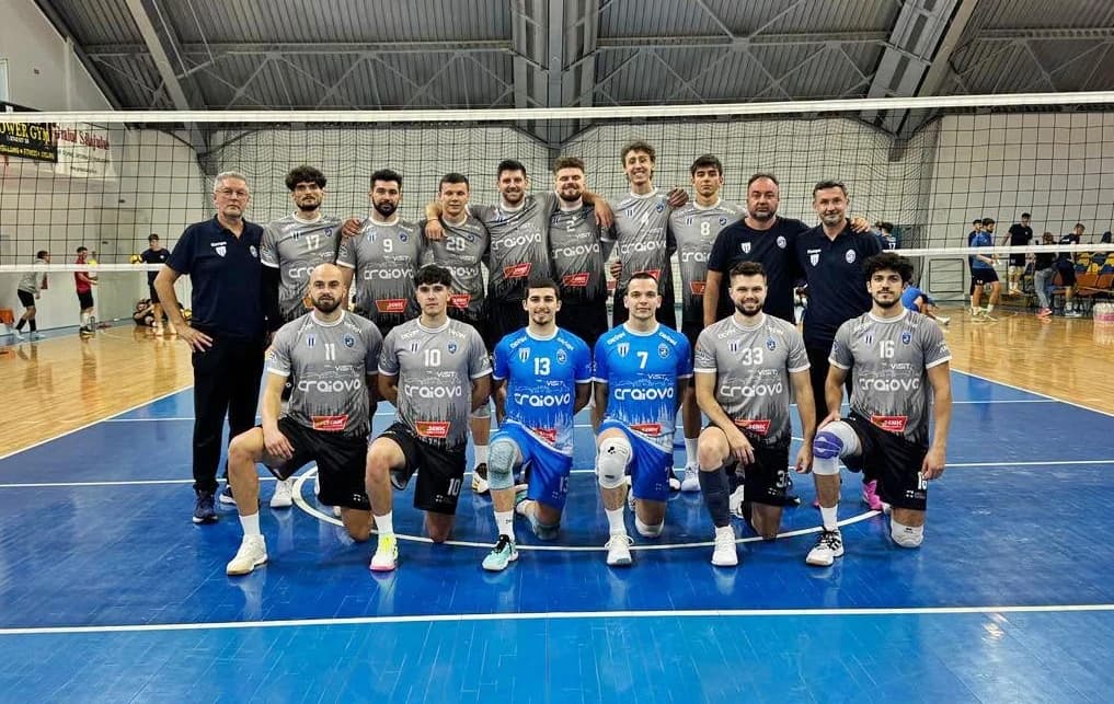 Volei (m) / SCMU Craiova, locul secund la Cupa SCM Zalău