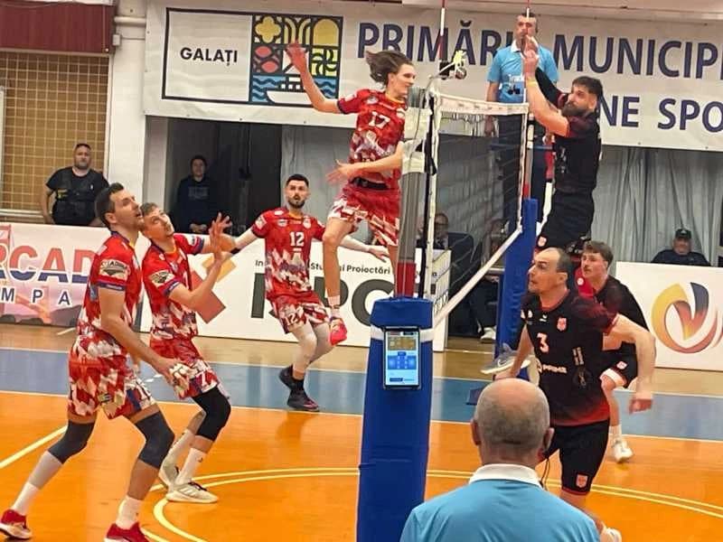 Volei masculin: Arcada Galați, în avantaj în finala Diviziei A1