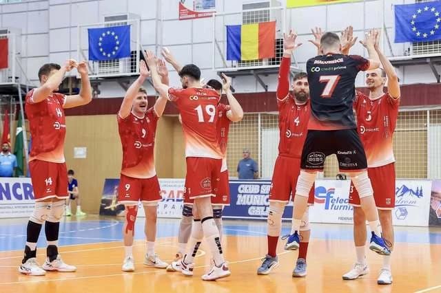Volei masculin: Dinamo Bucureşti, victorie în decisiv cu Arcada Galaţi şi câştigă titlul 20 din palm