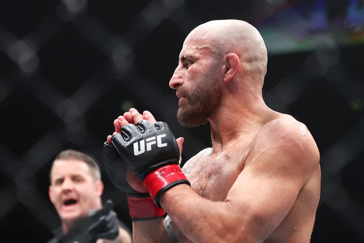Volkanovski vs Evloev: UFC 333 start time, undercard and how to watch fights