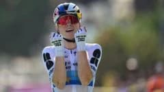 Vollering wins stage to claim Tour lead before final day