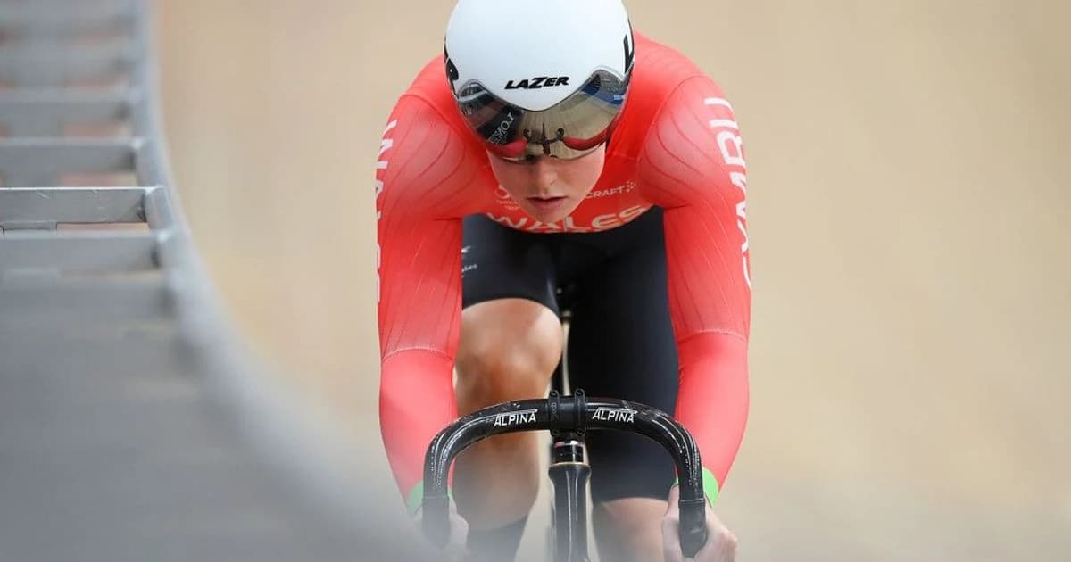 Wales' Emma Finucane breaks Commonwealth Games record for the Women's Track Cycling Sprint