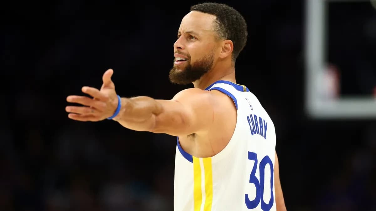 Warriors fan get important update on Stephen Curry’s future