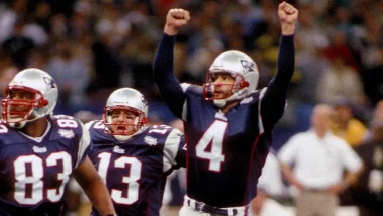 Watch Adam Vinatieri Receive Gold Jacket In Special Hall Of Fame Moment